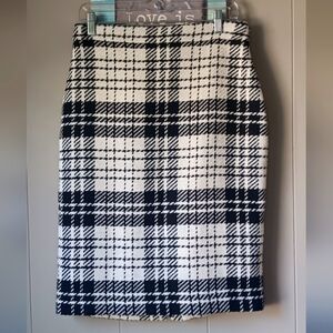 Talbots Wool Blend Black White Plaid Tweed Pencil Skirt 10 P⚘️ Retail $119